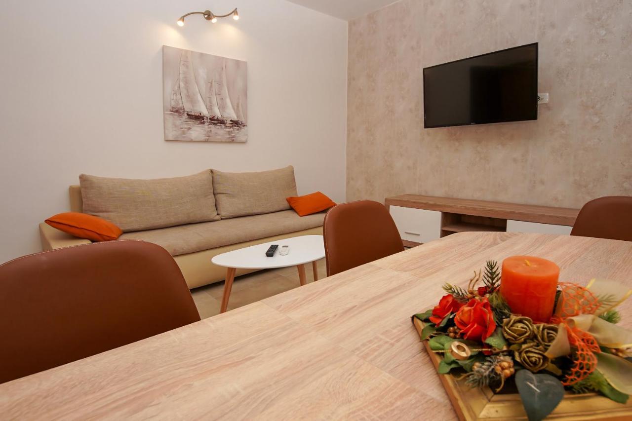 Apartment Ajdukovic Vodice Exterior photo